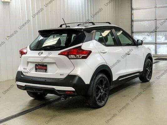 Roof Rack Cross Bar - Sleek Obsidian Alloy | Nissan Kicks (18-24) - Image 7