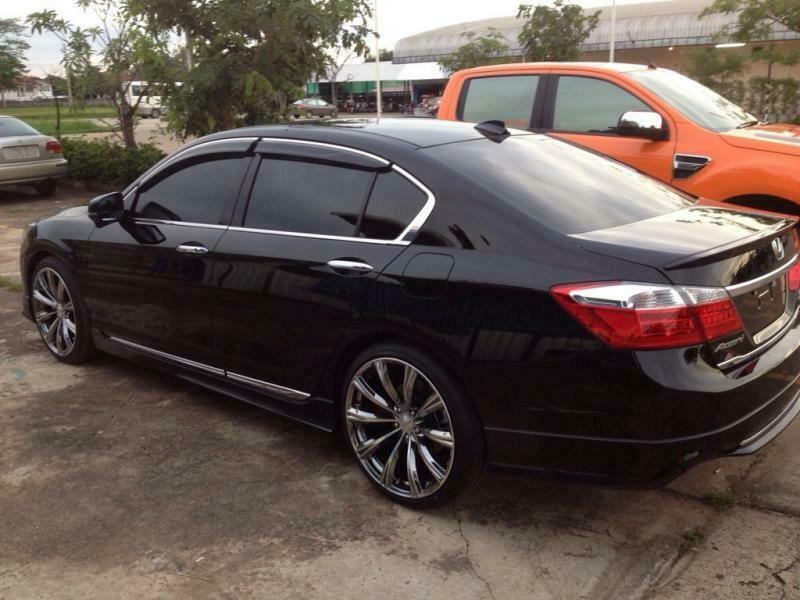 Fit 2008-2012 Honda Accord Clip-On Chrome Trim Vent Window Visors Rain Sun Wind Guards Shade Deflectors - Image 5